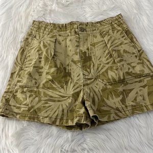 Free People womens M high rise beige palm shorts elastic waist deep pocker